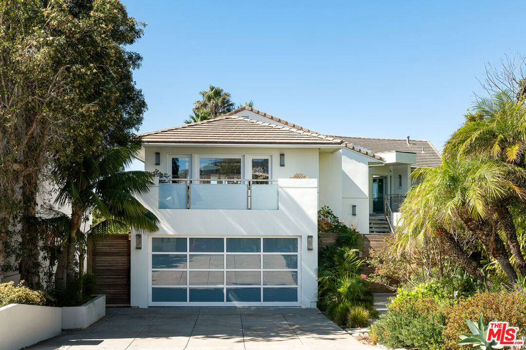 31558 Victoria Point Road Property Photo 2