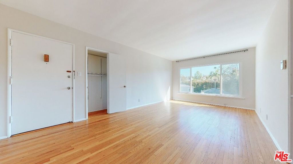 11284 Montana Avenue 25 Property Photo 2