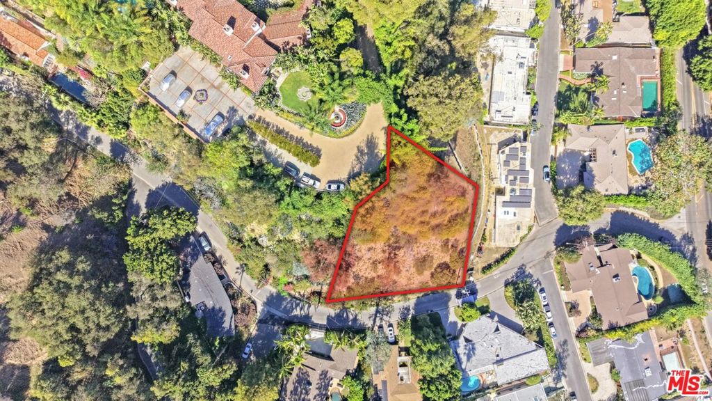 10025 Cielo Property Photo 8