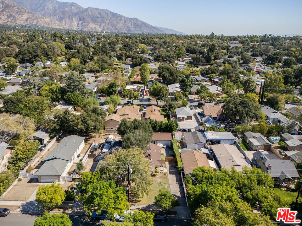 1900 Mentone Avenue Property Photo 40