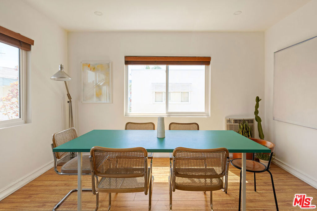1600 N Hobart Boulevard 15 Property Photo 8