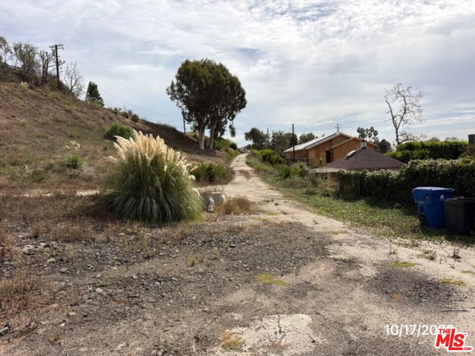 949 Las Lomas Avenue Property Photo 15