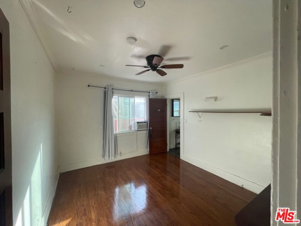 547 Brooks Avenue Front Unit Property Photo 30