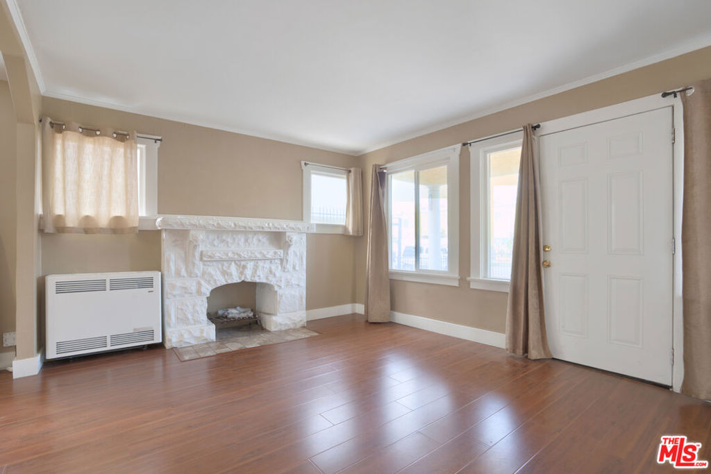 6412 10th Avenue Property Photo 3