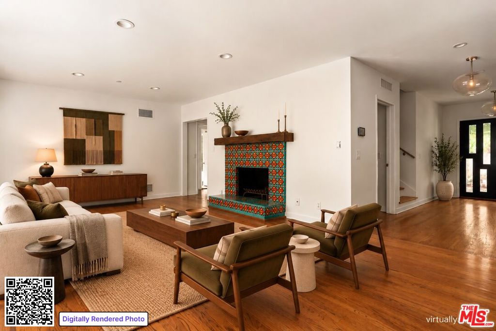 1636 Golf Club Drive Property Photo 4