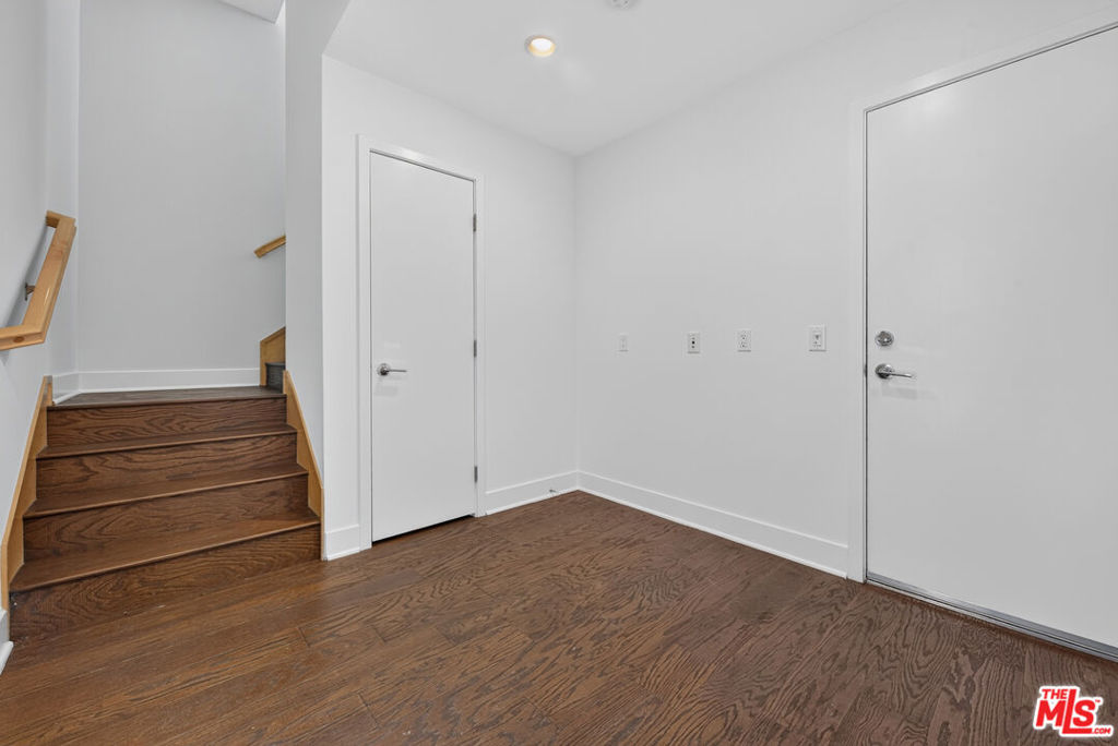 2201 Edendale Lane Property Photo 4