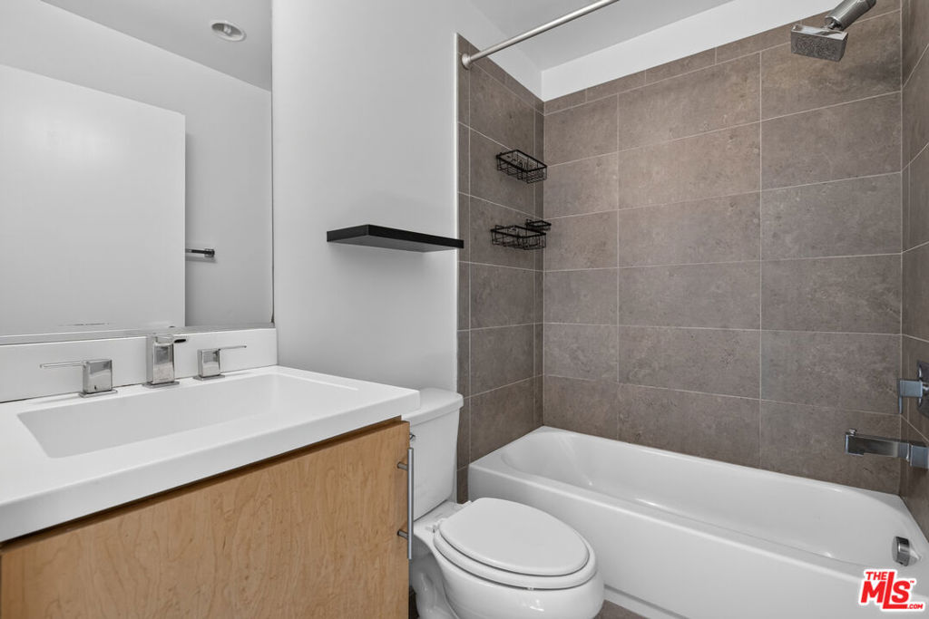 2201 Edendale Lane Property Photo 30