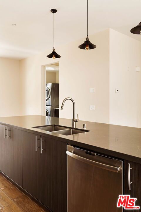 2753 Waverly Drive 1003 Property Photo 14