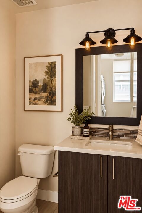 2753 Waverly Drive 1003 Property Photo 16