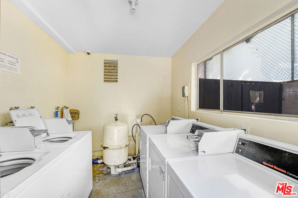 1602 N Mariposa Avenue Property Photo 7