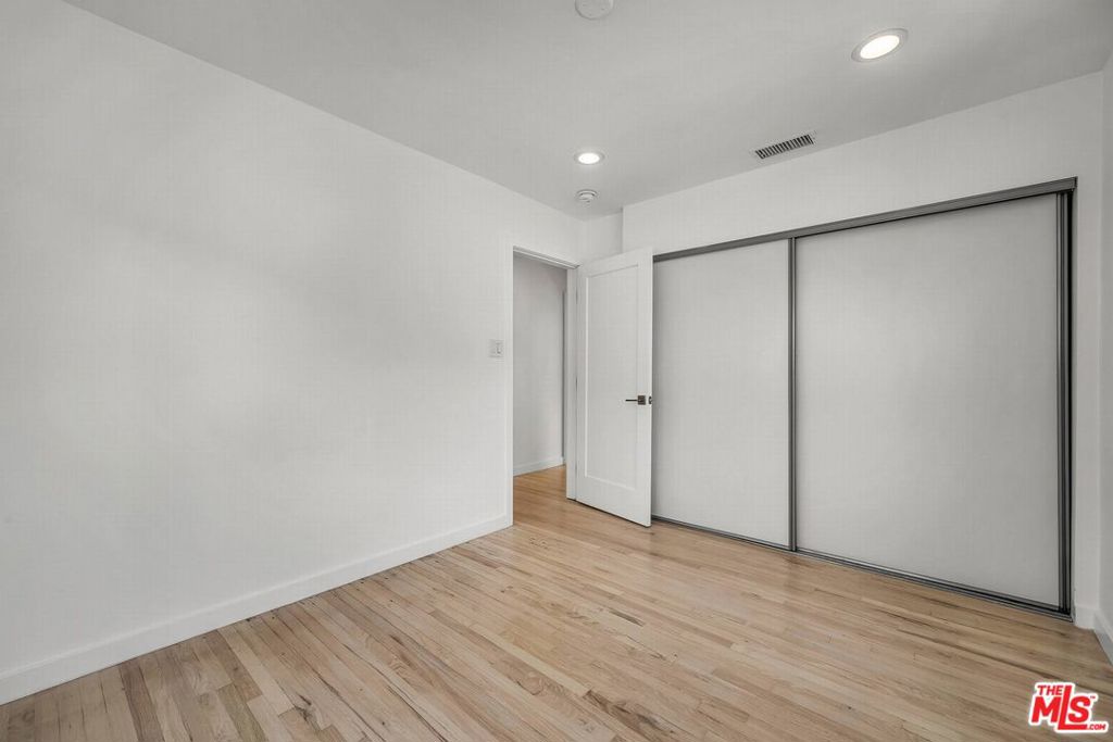 4225 Beethoven Street Property Photo 19