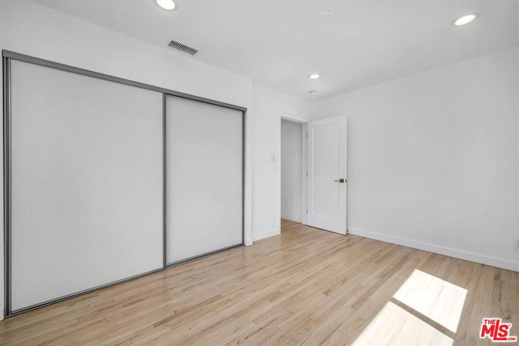 4225 Beethoven Street Property Photo 21