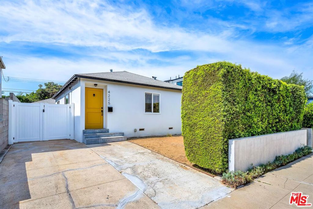 4225 Beethoven Street Property Photo 25