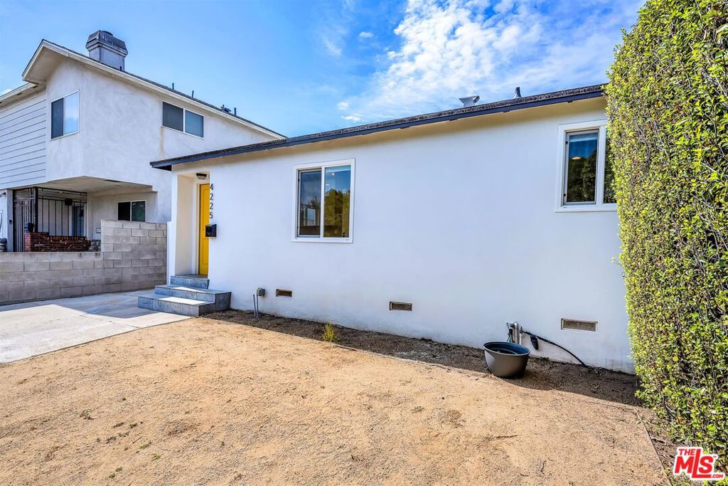 4225 Beethoven Street Property Photo 26