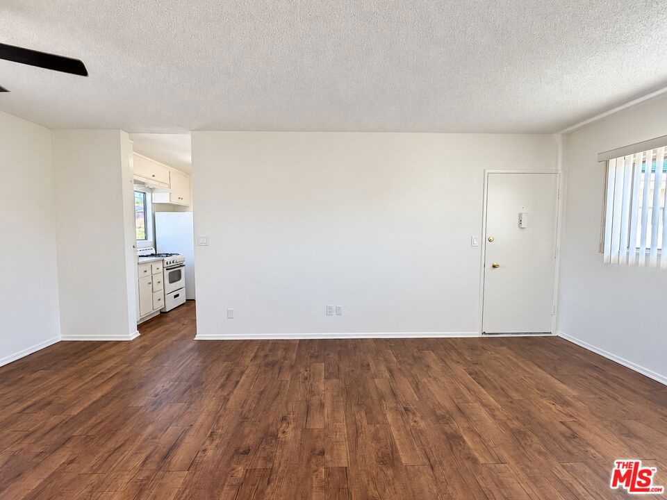 3686 S Centinela Avenue 16 Property Photo 2
