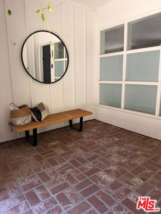 3443 Mandeville Canyon Road Property Photo 5
