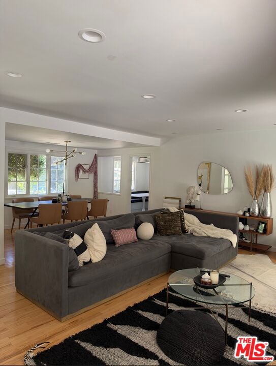 3443 Mandeville Canyon Road Property Photo 10