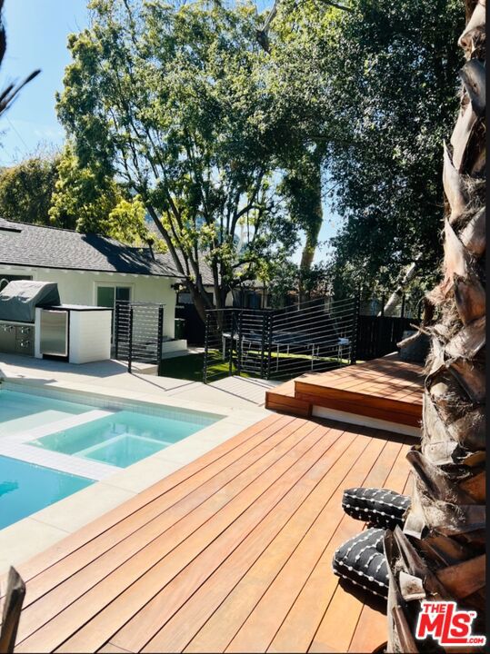 3443 Mandeville Canyon Road Property Photo 14