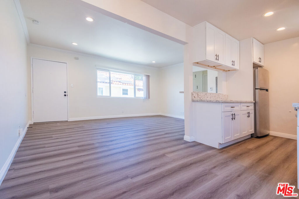 2107 Pullman Lane C Property Photo 2