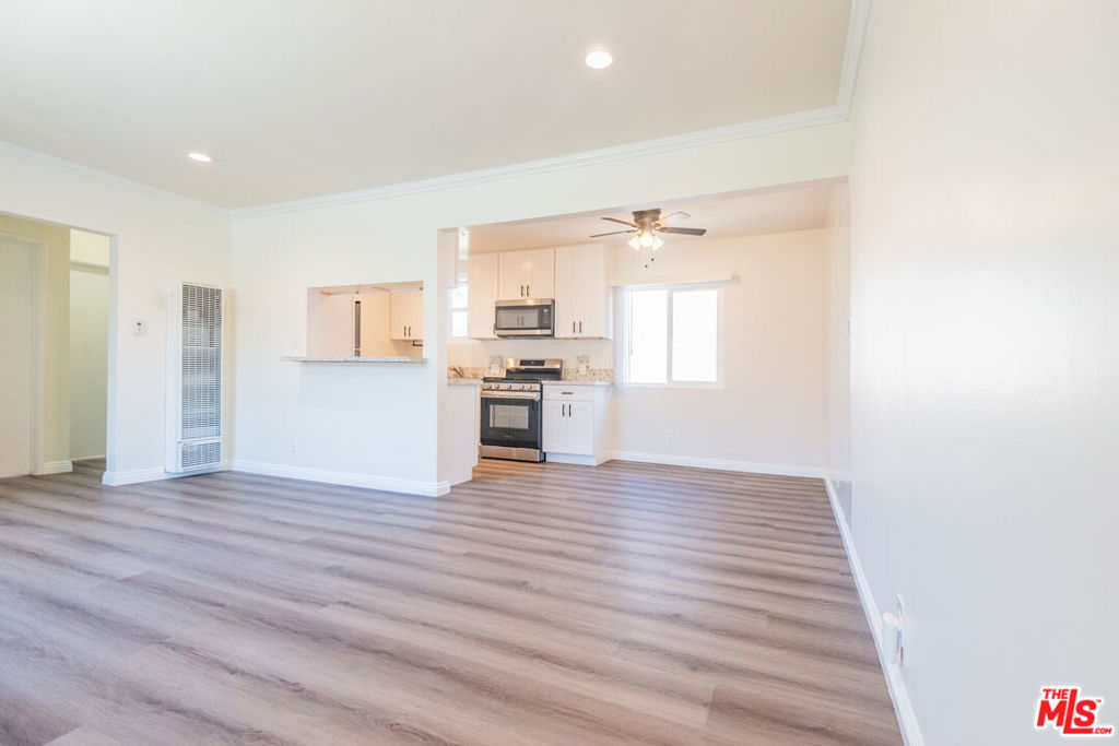 2107 Pullman Lane C Property Photo 3