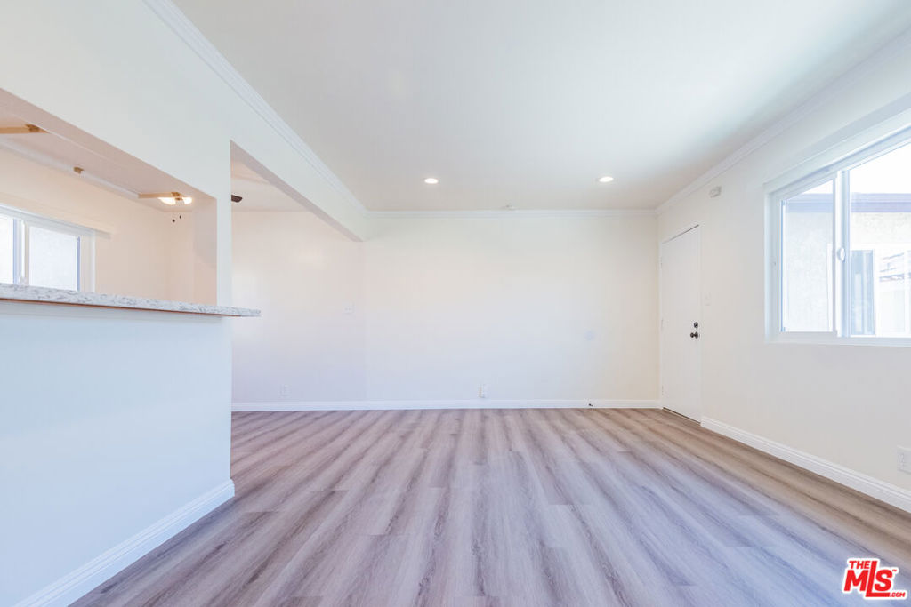 2107 Pullman Lane C Property Photo 9