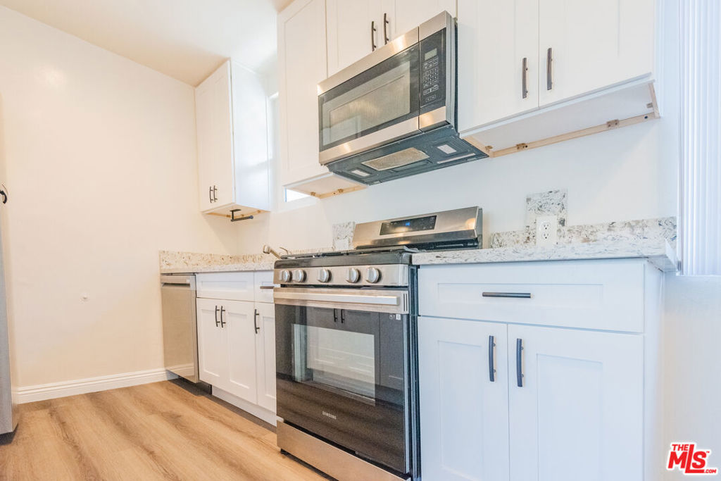 2107 Pullman Lane C Property Photo 11