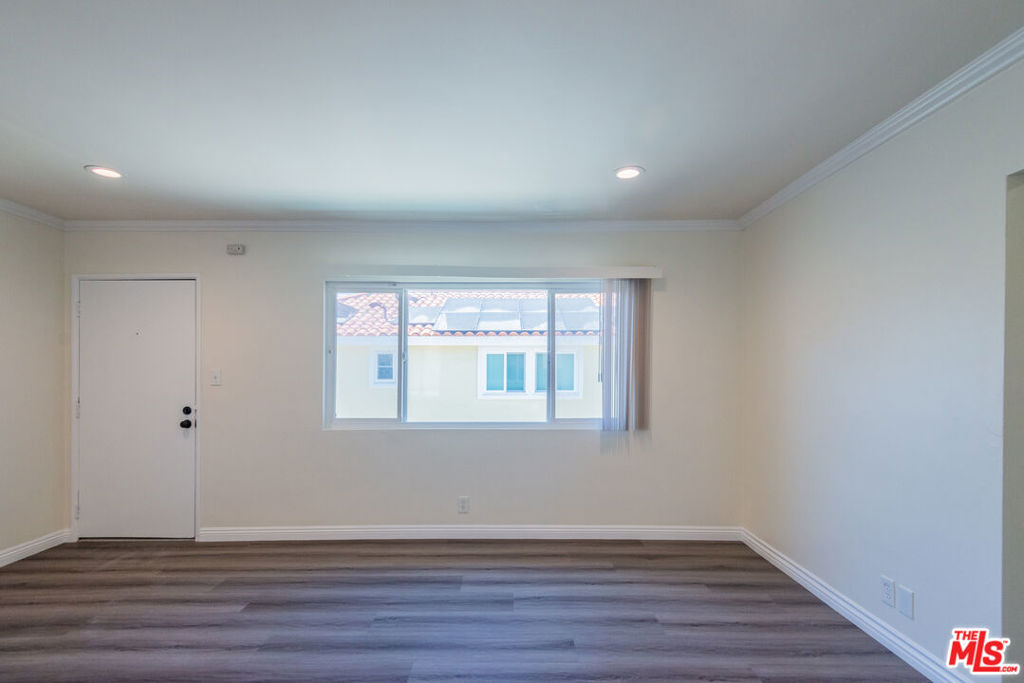 2107 Pullman Lane C Property Photo 12