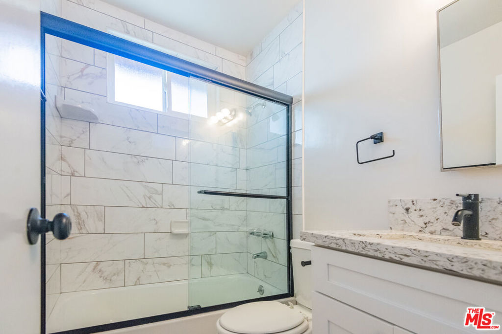 2107 Pullman Lane C Property Photo 19