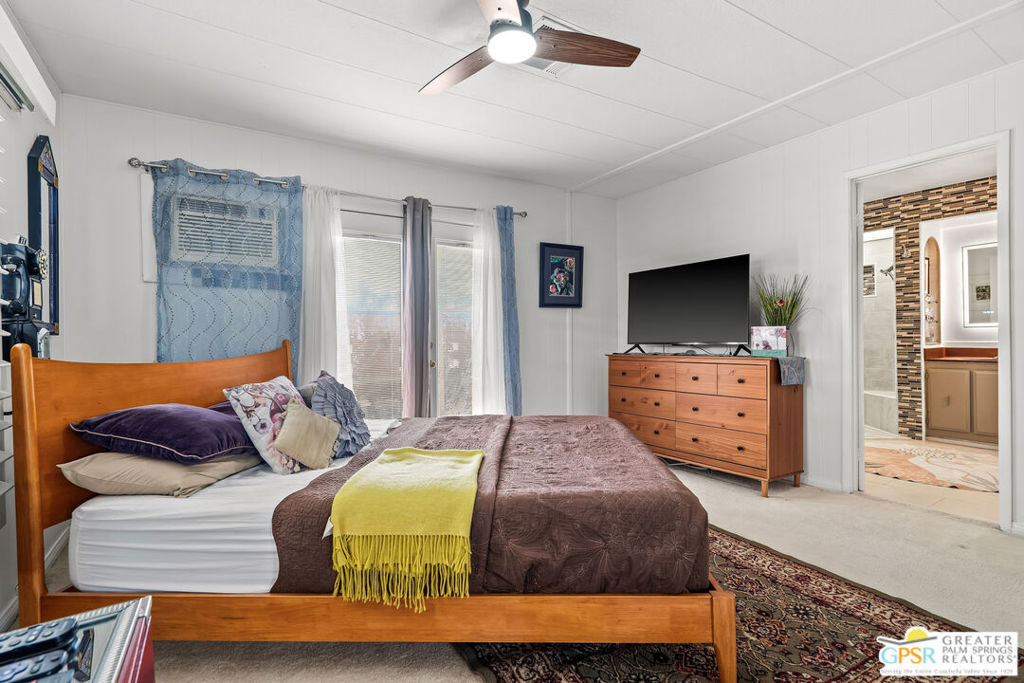355 Andorra Way Property Photo 21