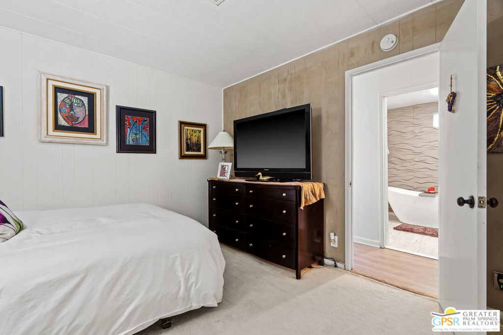 355 Andorra Way Property Photo 27