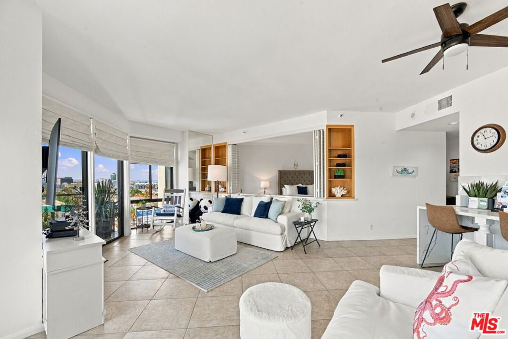 1310 E Ocean Boulevard 1005 Property Photo 13