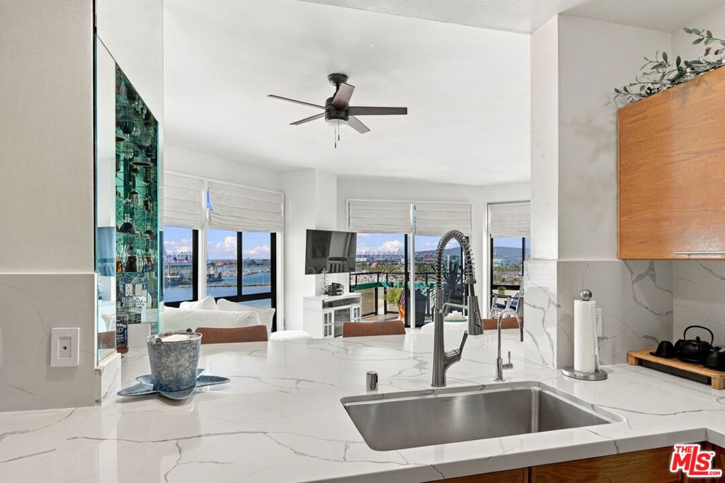 1310 E Ocean Boulevard 1005 Property Photo 18