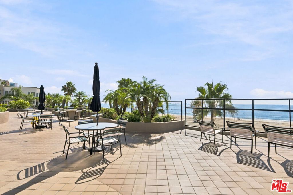 1310 E Ocean Boulevard 1005 Property Photo 20