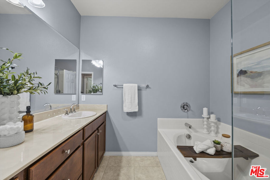 28614 Pietro Drive Property Photo 24