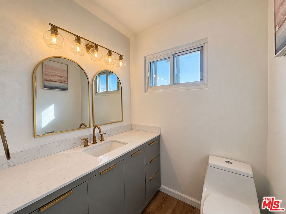 138 W Kelso Street 5 Property Photo 18