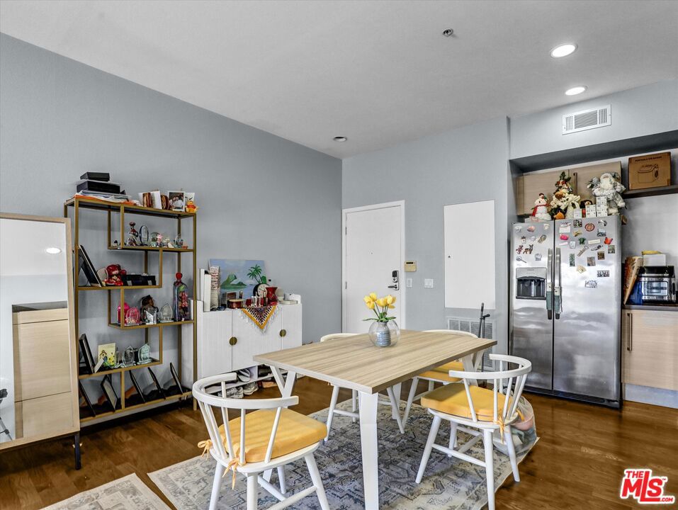 1234 Wilshire Boulevard 118 Property Photo 9