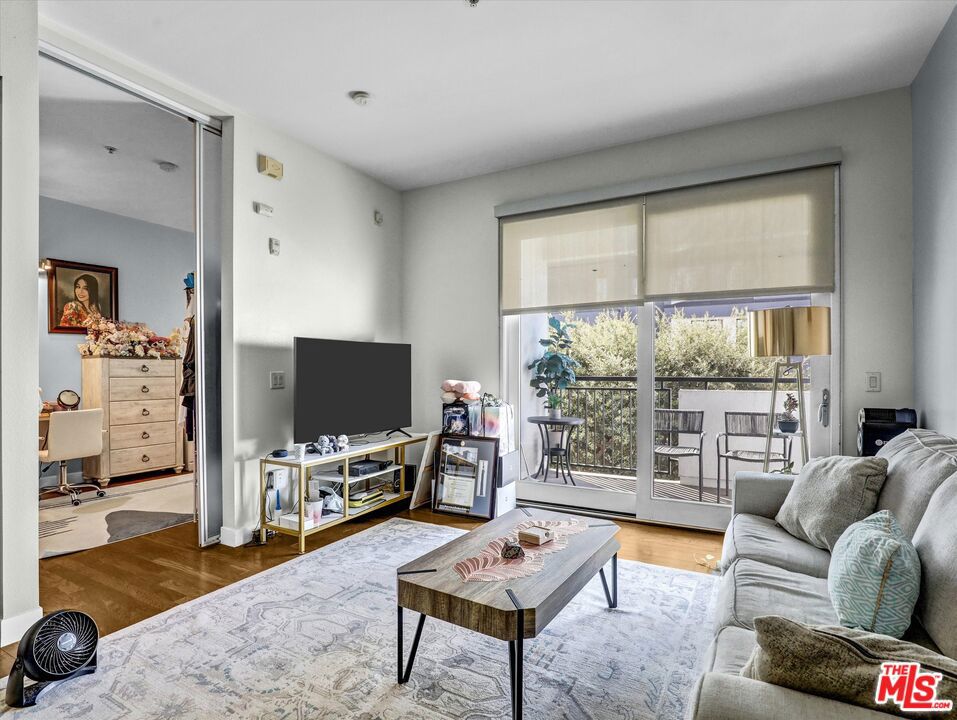 1234 Wilshire Boulevard 118 Property Photo 13