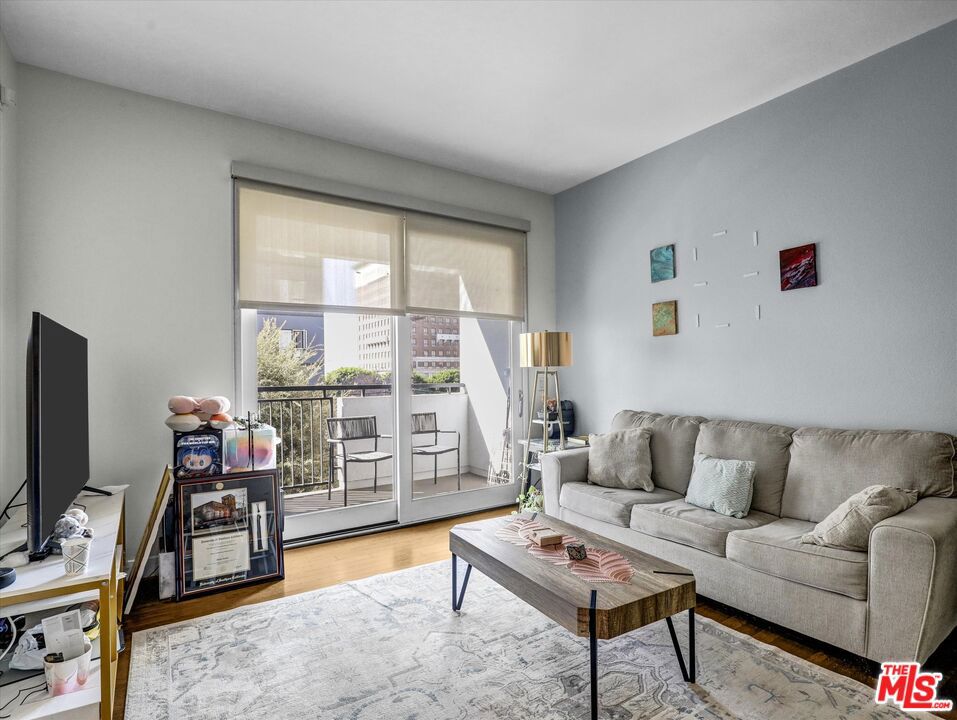 1234 Wilshire Boulevard 118 Property Photo 14