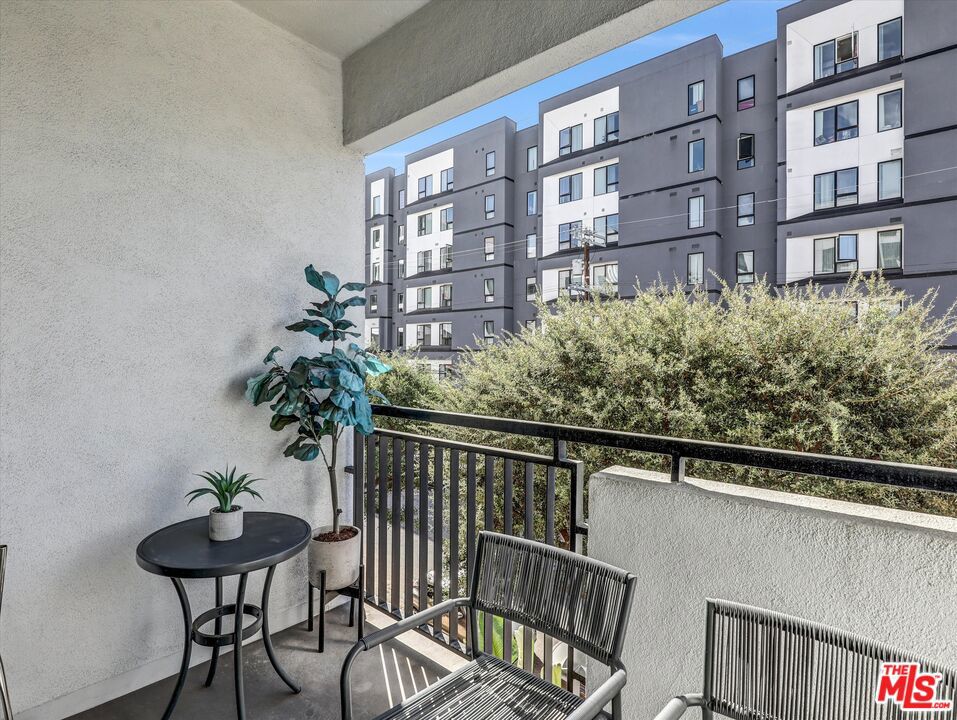 1234 Wilshire Boulevard 118 Property Photo 16
