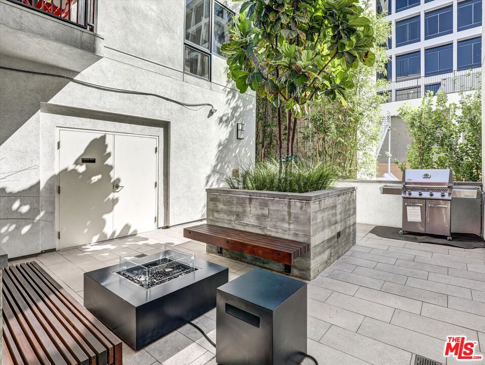 1234 Wilshire Boulevard 118 Property Photo 30