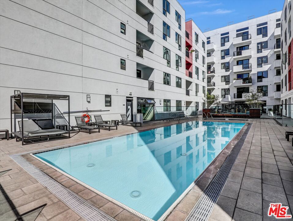 1234 Wilshire Boulevard 118 Property Photo 31