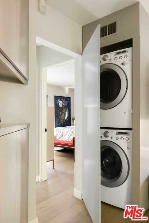 5455 Clinton Street Property Photo 18