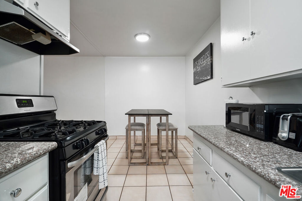 4035 Inglewood Boulevard 3 Property Photo 14