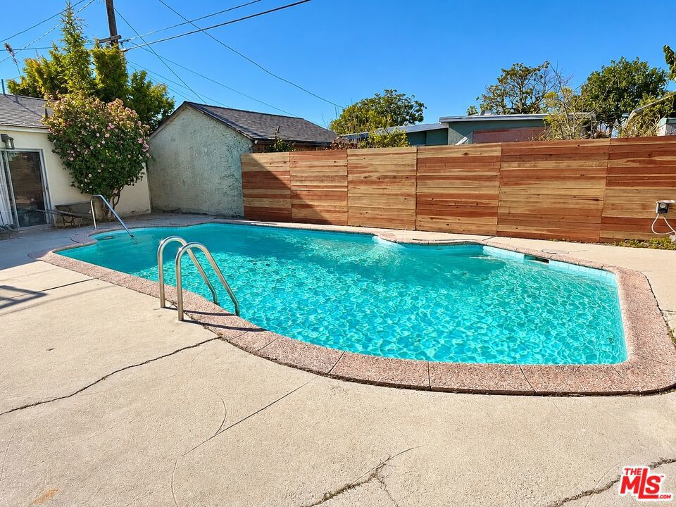 11205 Woolford Street A Property Photo 1