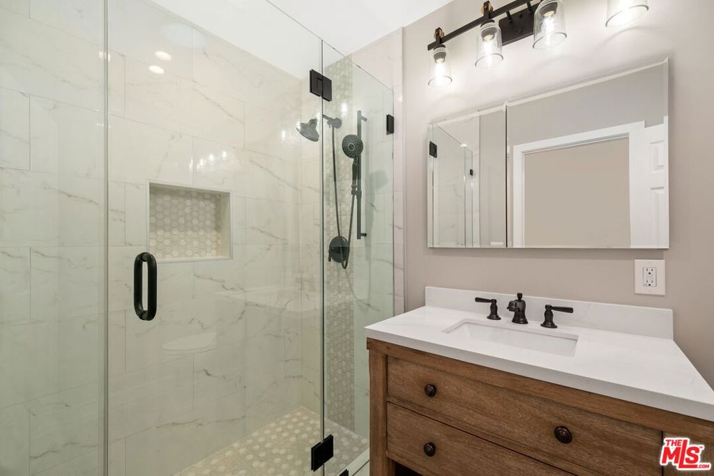 3926 Michael Avenue Property Photo 13