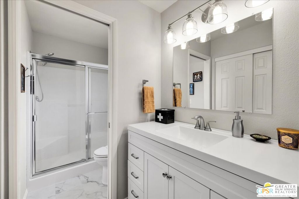 8510 Golden Meadow Drive Property Photo 20