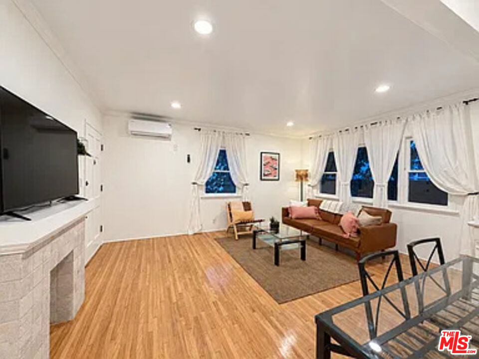 1030 4th A Property Photo 3