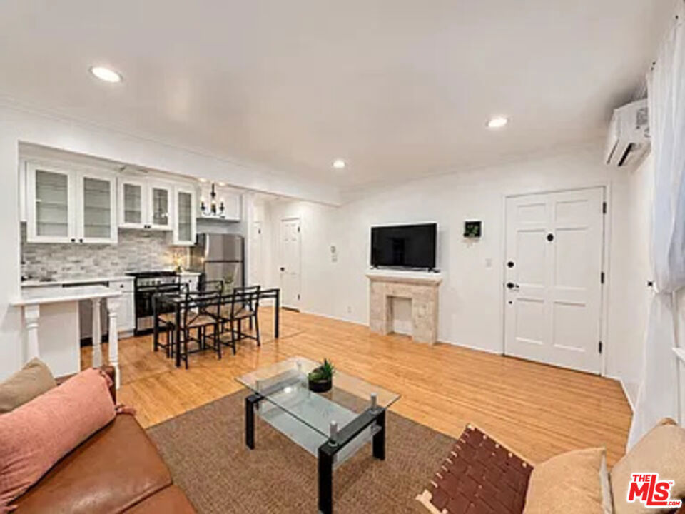1030 4th A Property Photo 4