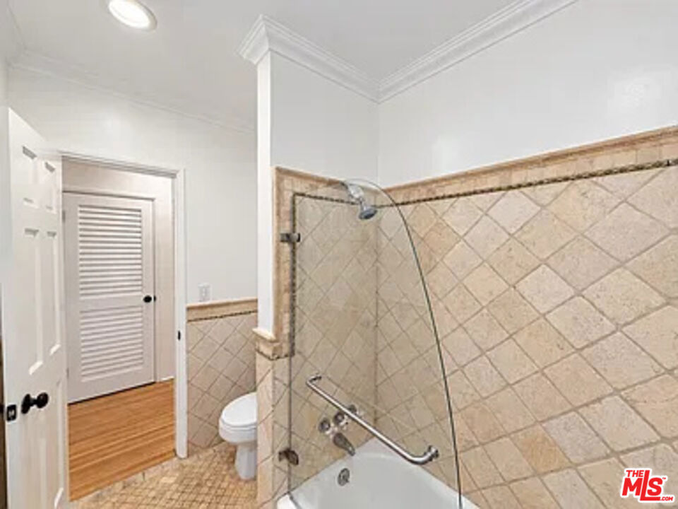 1030 4th A Property Photo 15
