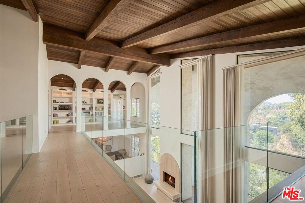 2299 Gloaming Way Property Photo 15